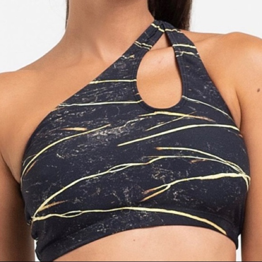 LiCi Fit M/L tigers eye one shoulder sports bra